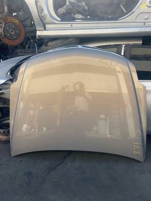2006 Cadillac Dts Hood