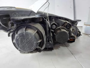 2011 Genesis Genesi Headlight