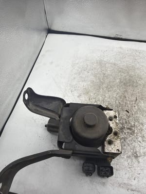 1999 Lexus Rx300 ABS Module