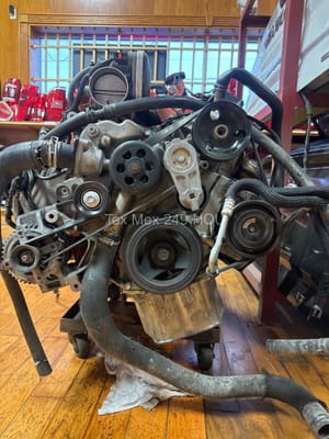 2009 Dodge Challenger Engine