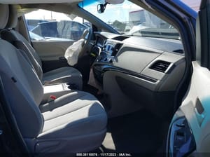 2012 Toyota Sienna