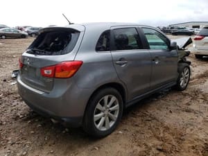 2020 Mitsubishi Outlander Engine