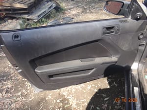 2013 Ford Mustang Front Door Trim Panel