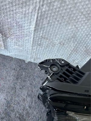 2021 GMC Yukon Headlight