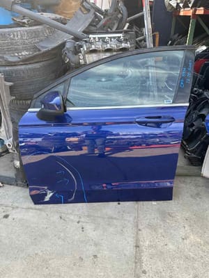 2017 Ford Fusion Front Door