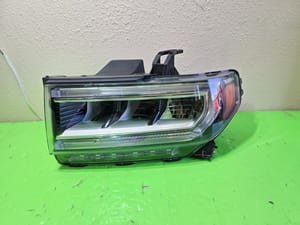 2022 GMC Acadia Headlight