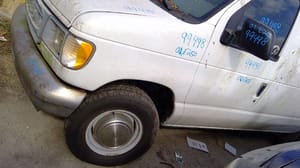 2001 Ford E-250