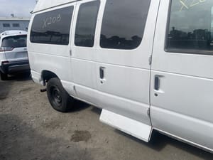 2003 Ford E-250