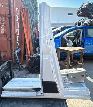 2021 Dodge ProMaster 2500 Center Pillar