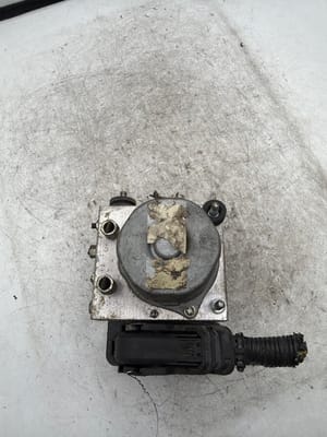 2017 Nissan Rogue ABS Module