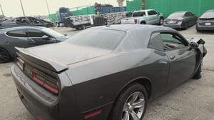 2019 Chrysler Challenger Back Glass/window