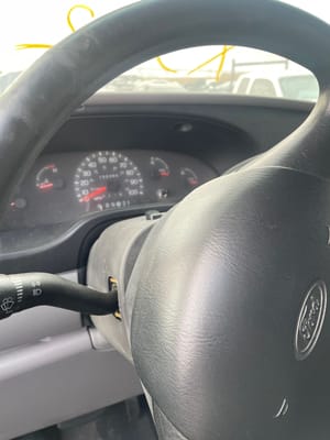 2000 Ford E-250