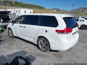 2013 Toyota Sienna Strut