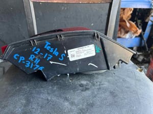 2016 Tesla Model S Tail Light