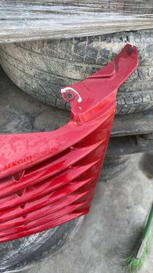 2001 Chrysler PT Cruiser Grille