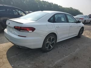 2022 Volkswagen Passat Engine