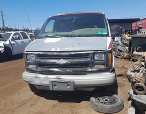 2001 GMC Expr35