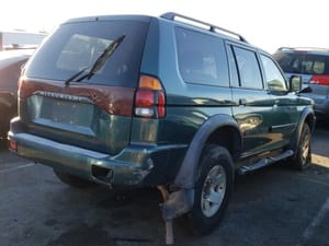 2006 Mitsubishi Montero