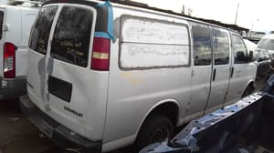 2004 GMC Expr25