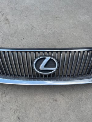 2010 Lexus Is250 Grille
