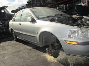 2001 Volvo S40 Vehicle Unit Complt.