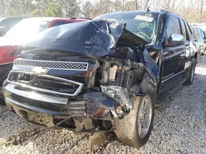 2008 GMC Aval15