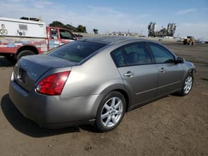 2005 Nissan Maxima Throttle Body