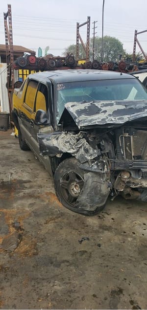 2002 GMC Aval15