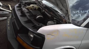 2003 GMC Expr15