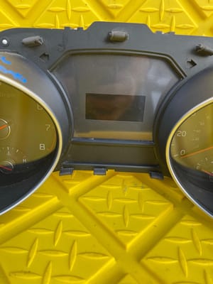 2017 Kia Sedona Instrument Cluster