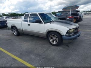 1999 GMC S10s15