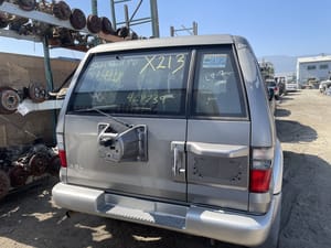 2000 Isuzu Trooper