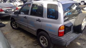 2001 Chevrolet Tracker