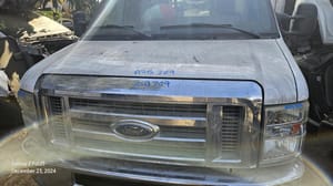 2011 Ford E-350 Radiator Support