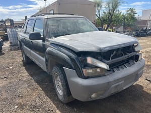 2002 GMC Aval15