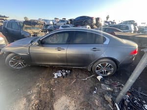 2017 Jaguar Xe
