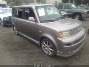 2004 Scion Xb