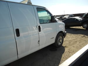 2004 GMC Expr35