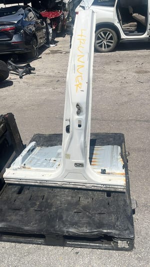 2017 Toyota 4Runner Center Pillar