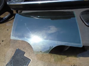 2009 BMW 750i Rear Door Glass