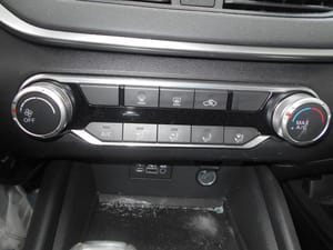 2024 Nissan Altima Temp Control