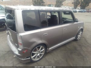 2004 Scion Xb