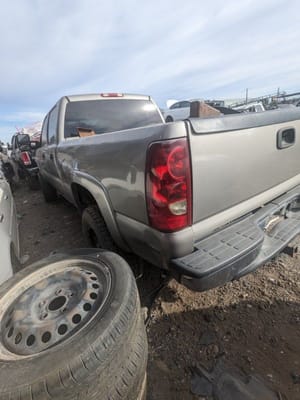 2003 GMC Silv25