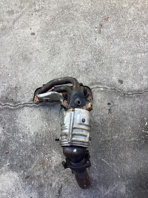 2002 Toyota Camry Exhaust Manifold