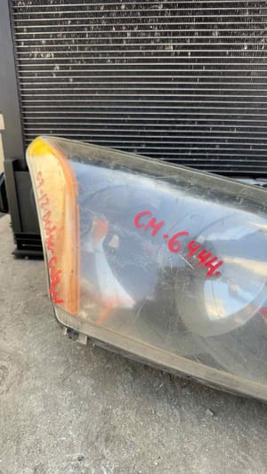 2010 Chrysler Caliber Headlight