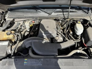 2005 GMC Aval15