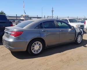 2013 Chrysler 200