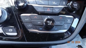 2021 Chrysler Pacifica Climate Control