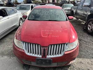2011 Lincoln Mks