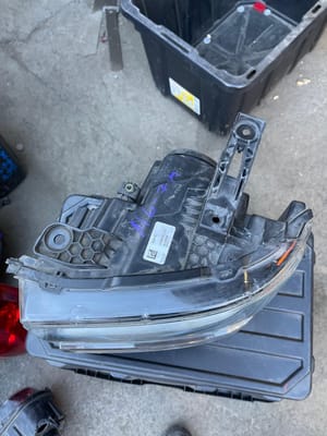 2017 GMC Silverado 1500 Headlight